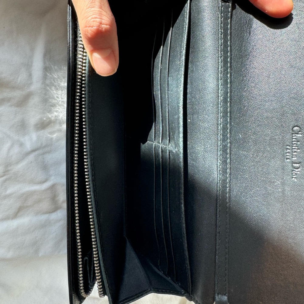 SUPER RARE - Dior Black Patent Leather Logo Ultimate Continental Wallet - Picture 9 of 15